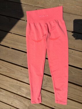 NVGTN Coral-Pink High-Waist Leggings